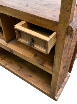 bar_hout