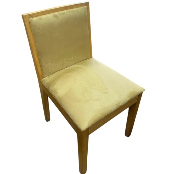gestoffeerde_houten_stoelen