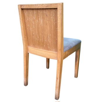 stevige_houten_stoelen