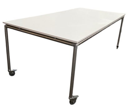 vergadertafel_met_wielen